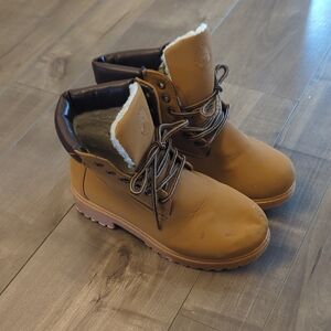 Women's Winter Boots - Brown